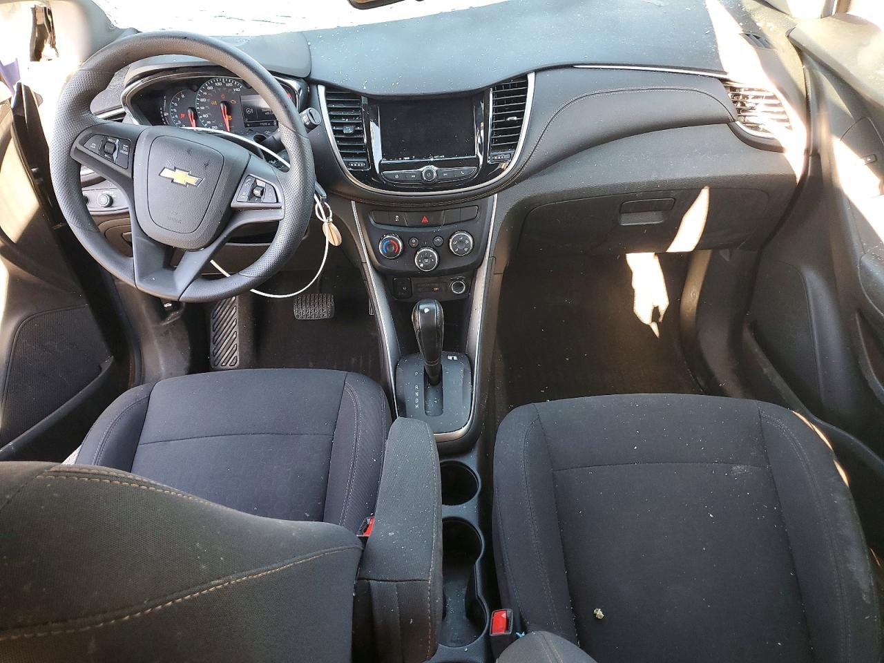 2019 CHEVROLET TRAX LS photo 8
