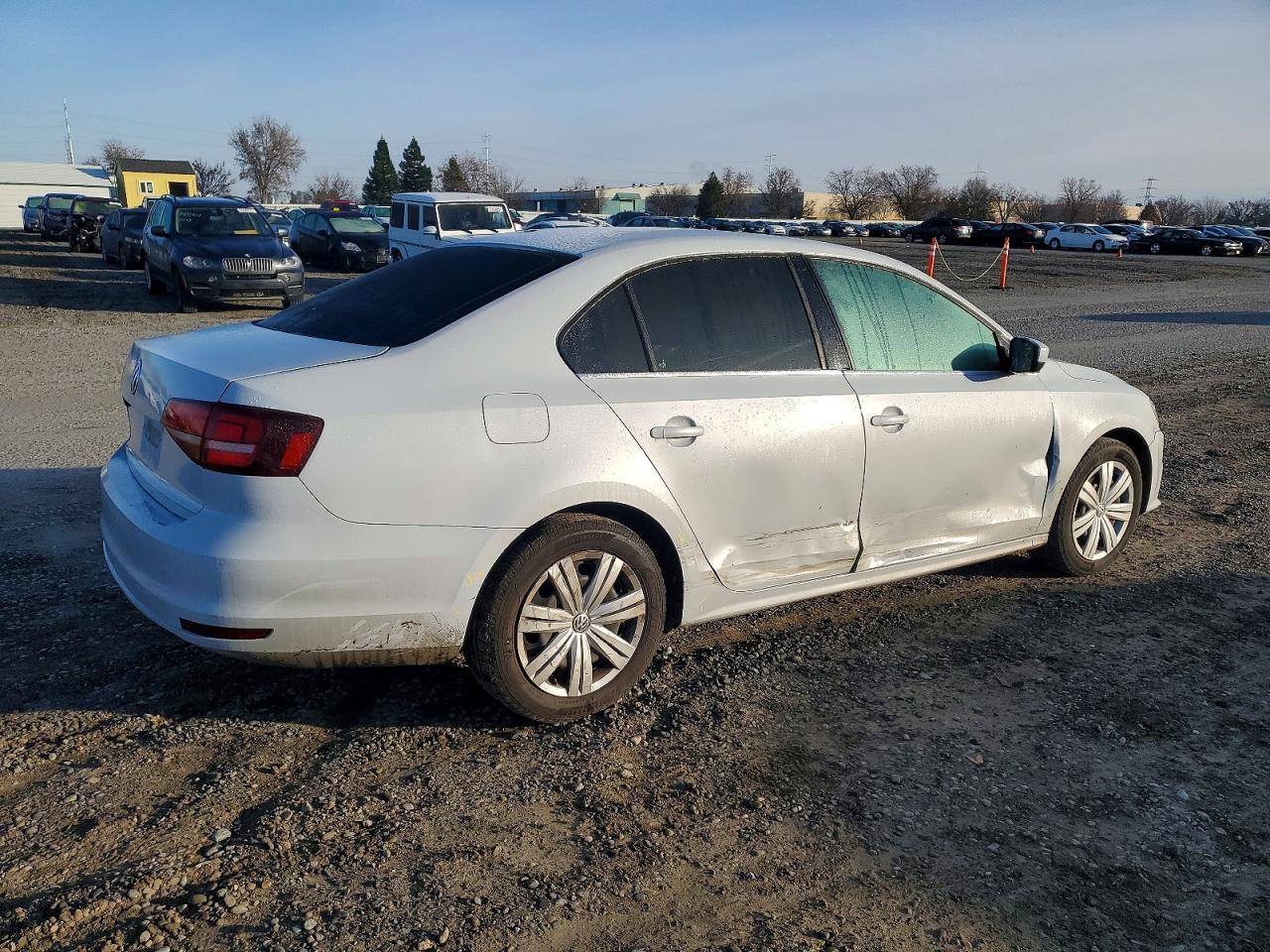 2017 VOLKSWAGEN JETTA S photo 3