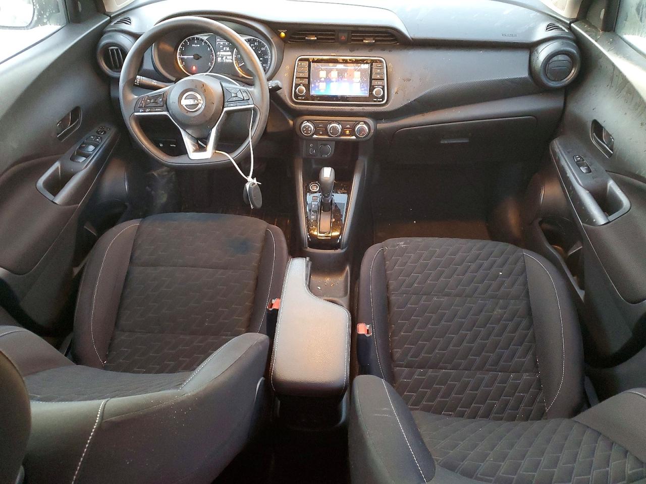 2022 NISSAN KICKS S photo 8