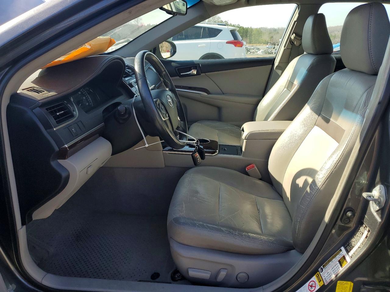 2012 TOYOTA CAMRY SE photo 7