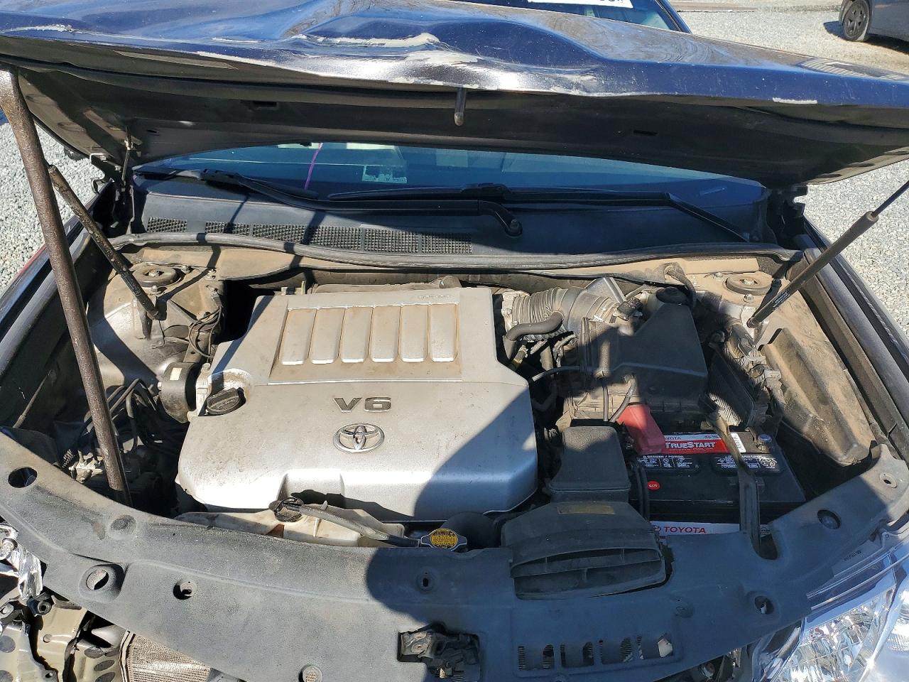 2012 TOYOTA CAMRY SE photo 11