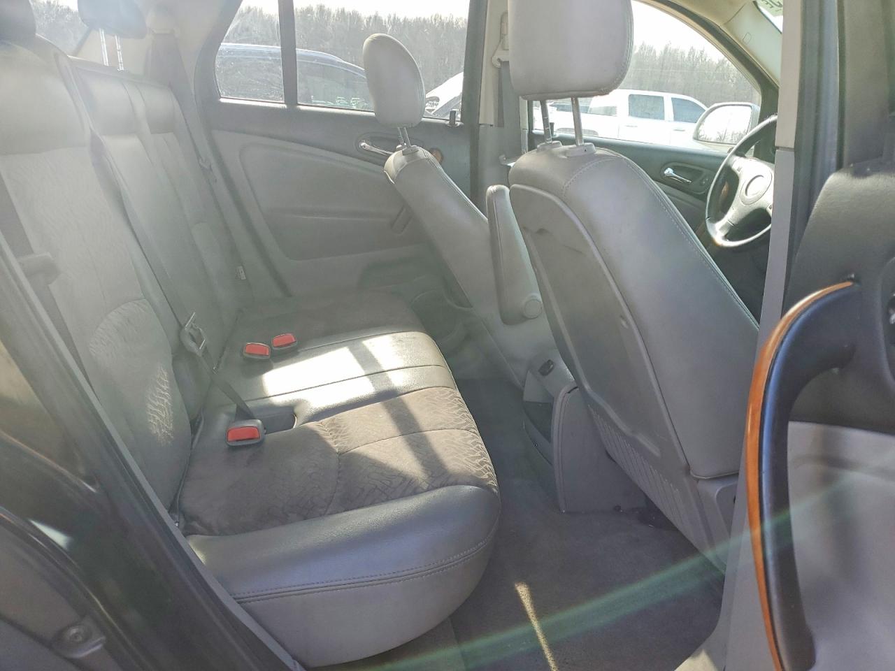 2006 SATURN VUE photo 11