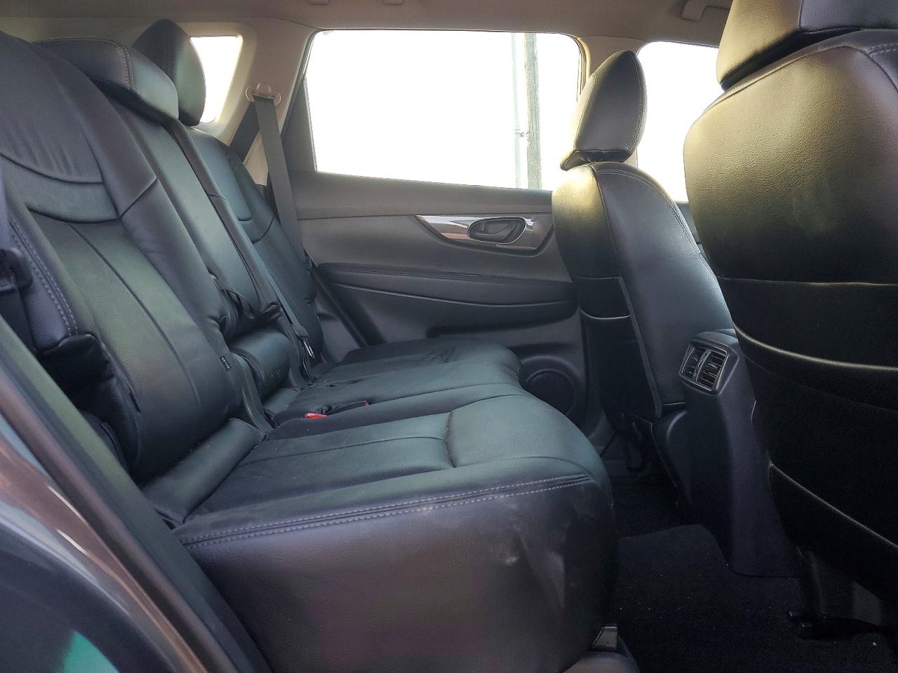 2019 NISSAN ROGUE S photo 11