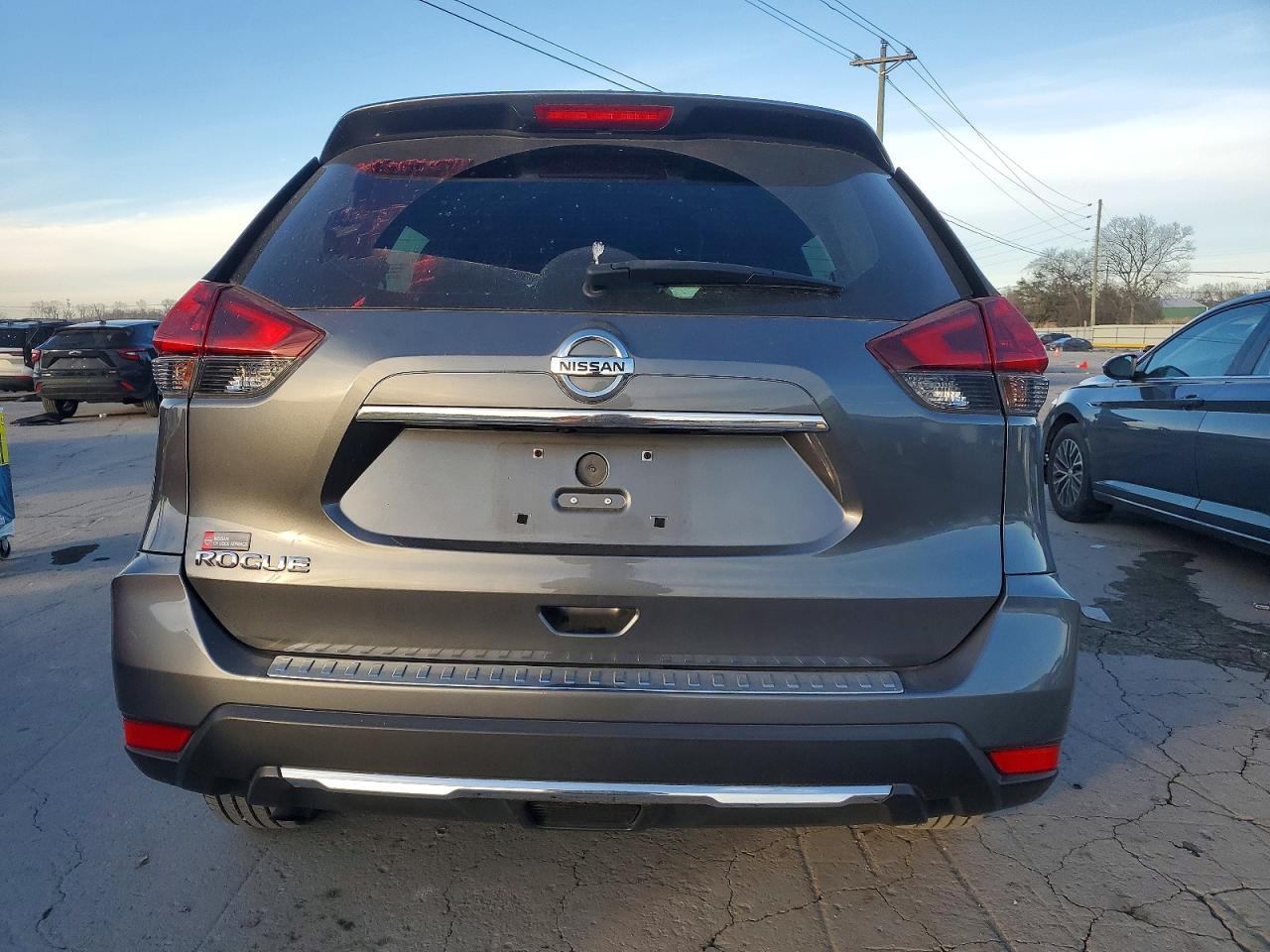 2019 NISSAN ROGUE S photo 6