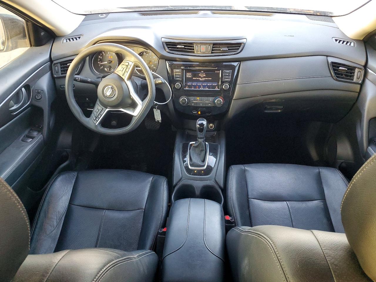 2019 NISSAN ROGUE S photo 8