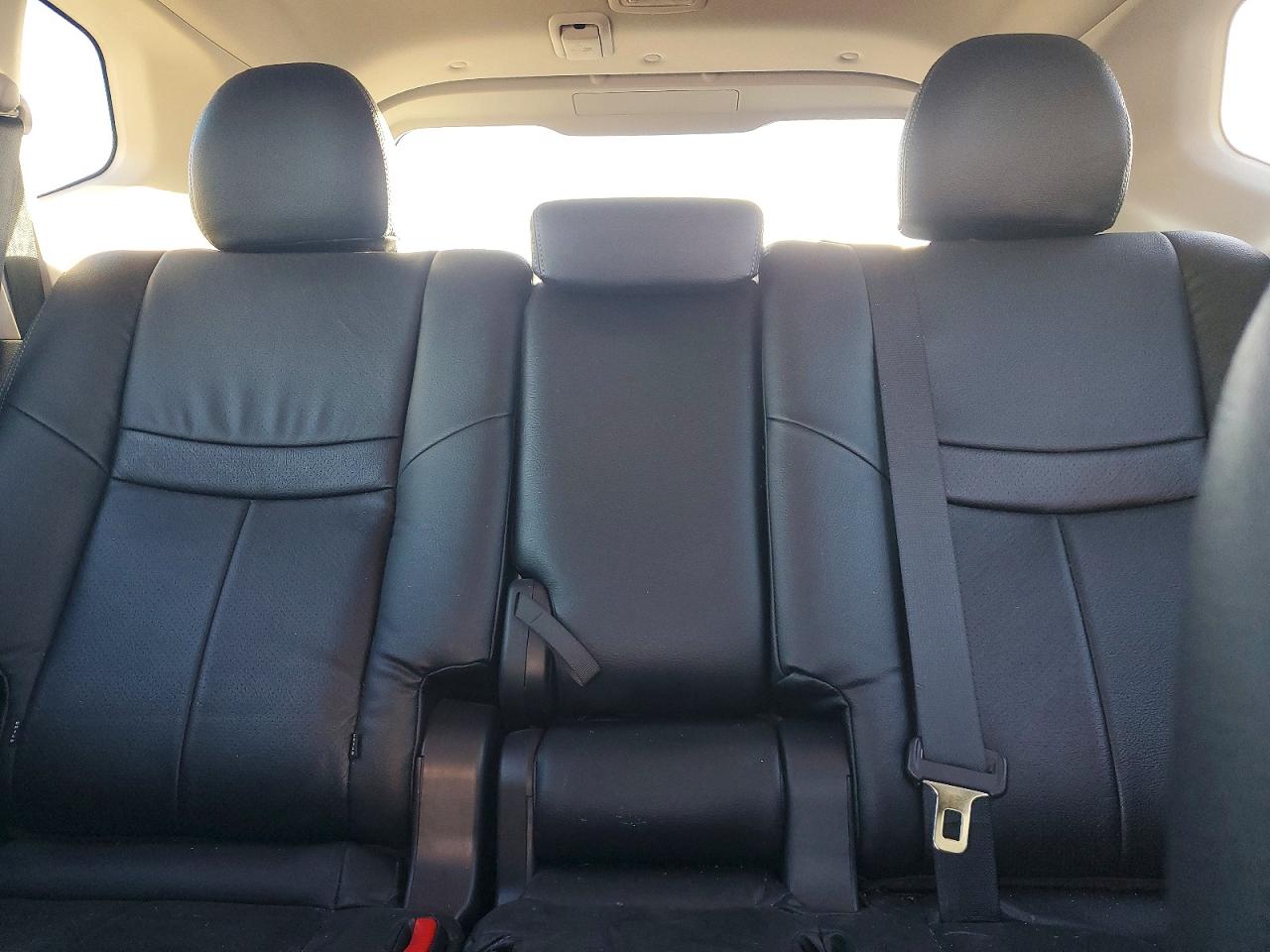 2019 NISSAN ROGUE S photo 10