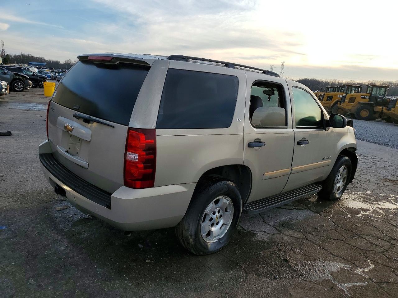 2008 CHEVROLET TAHOE C1500 photo 3