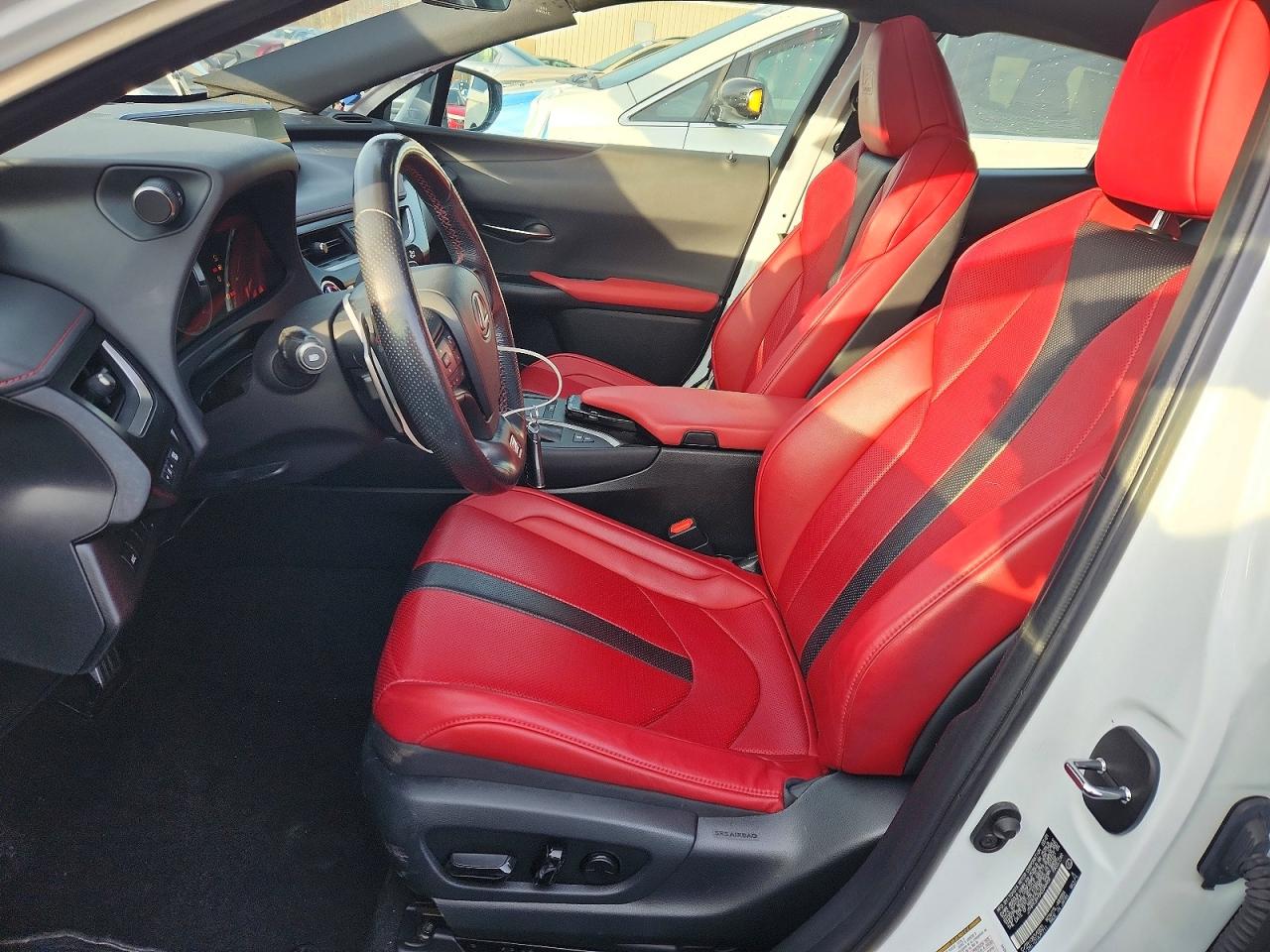 2021 LEXUS UX 250H photo 13