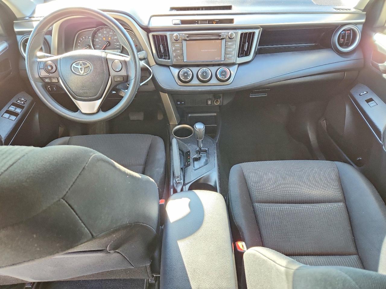 2015 TOYOTA RAV4 LE photo 8
