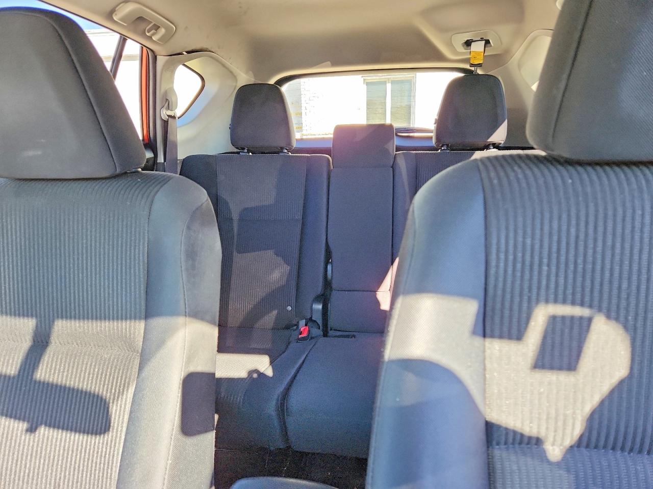 2015 TOYOTA RAV4 LE photo 10