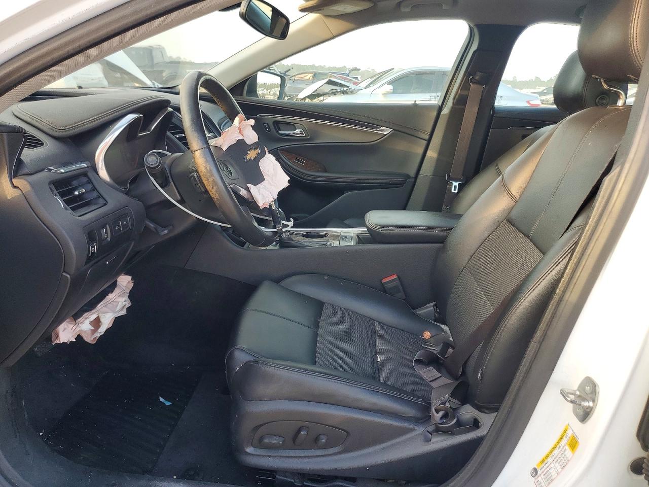 2015 CHEVROLET IMPALA LT photo 7