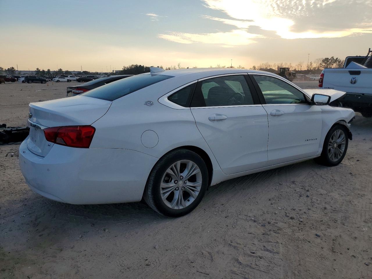 2015 CHEVROLET IMPALA LT photo 3