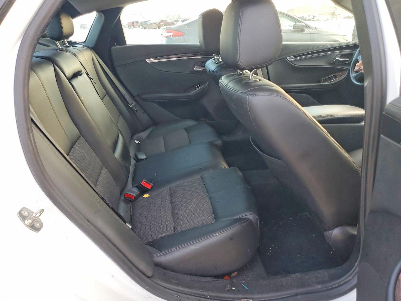 2015 CHEVROLET IMPALA LT photo 10