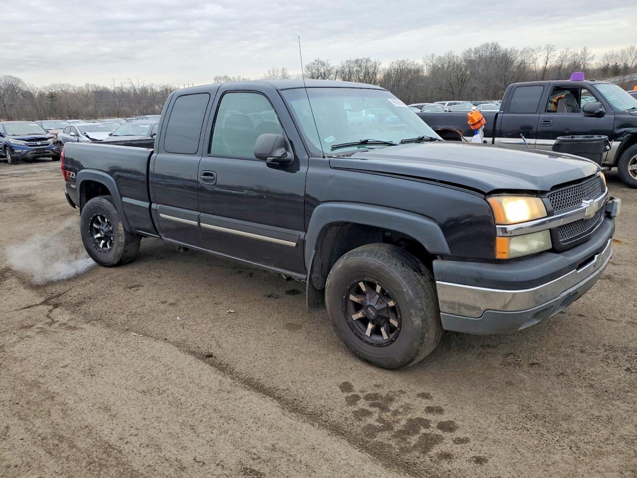2004 CHEVROLET SILVERADO K1500 photo 4