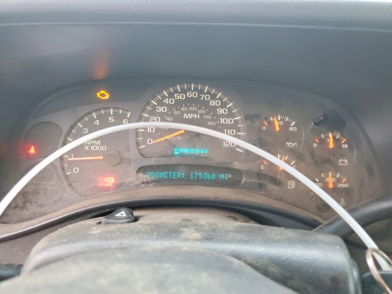 2004 CHEVROLET SILVERADO K1500 photo 9