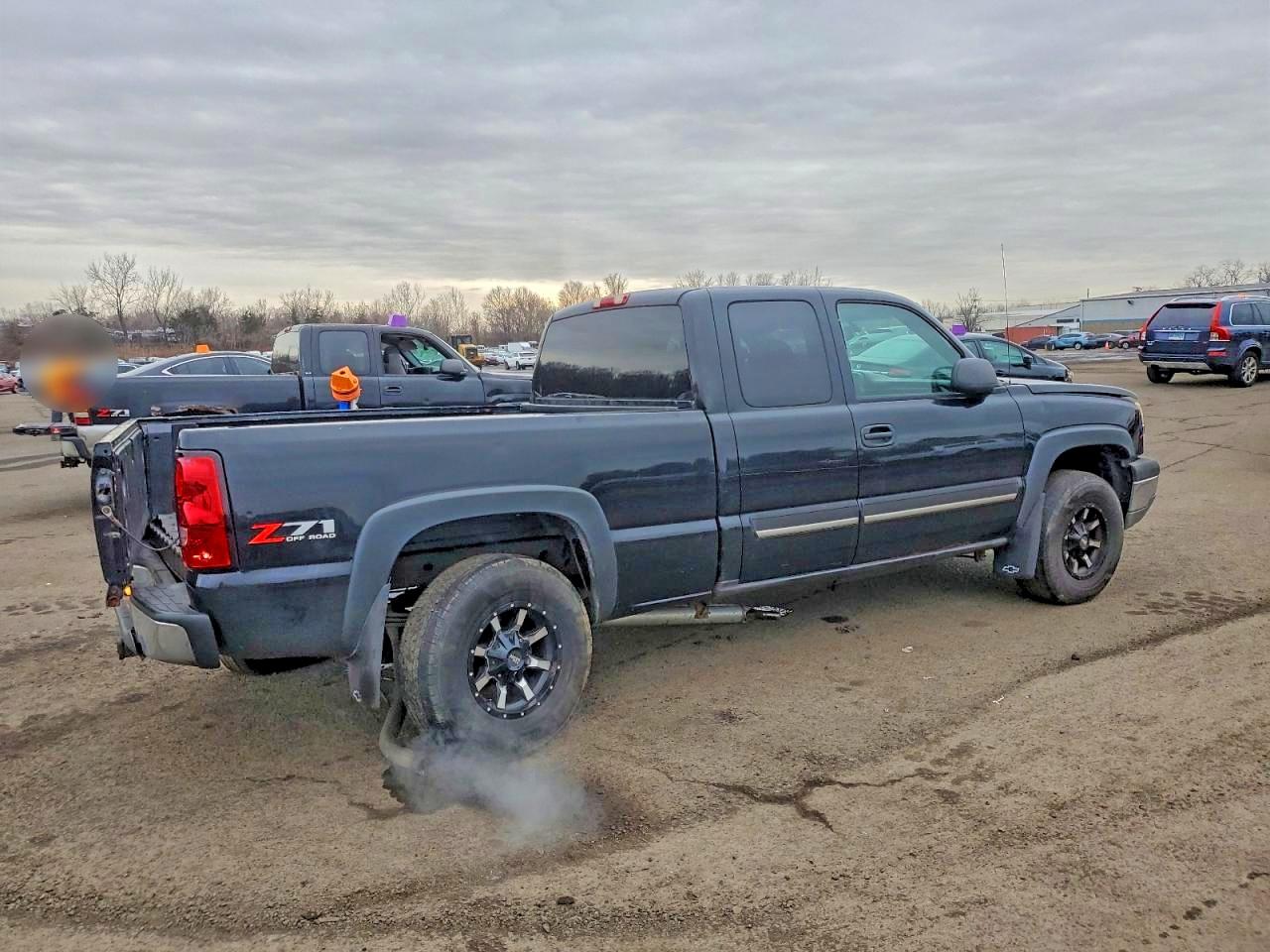2004 CHEVROLET SILVERADO K1500 photo 3