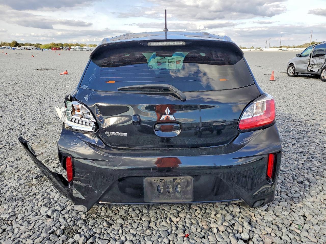 2024 MITSUBISHI MIRAGE ES photo 6