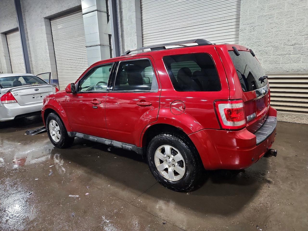 2010 FORD ESCAPE LIMITED photo 2