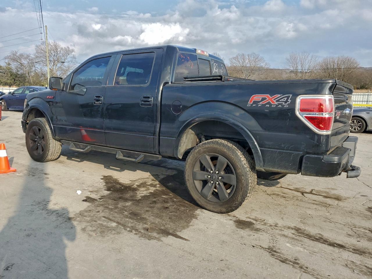 2014 FORD F150 SUPERCREW photo 2