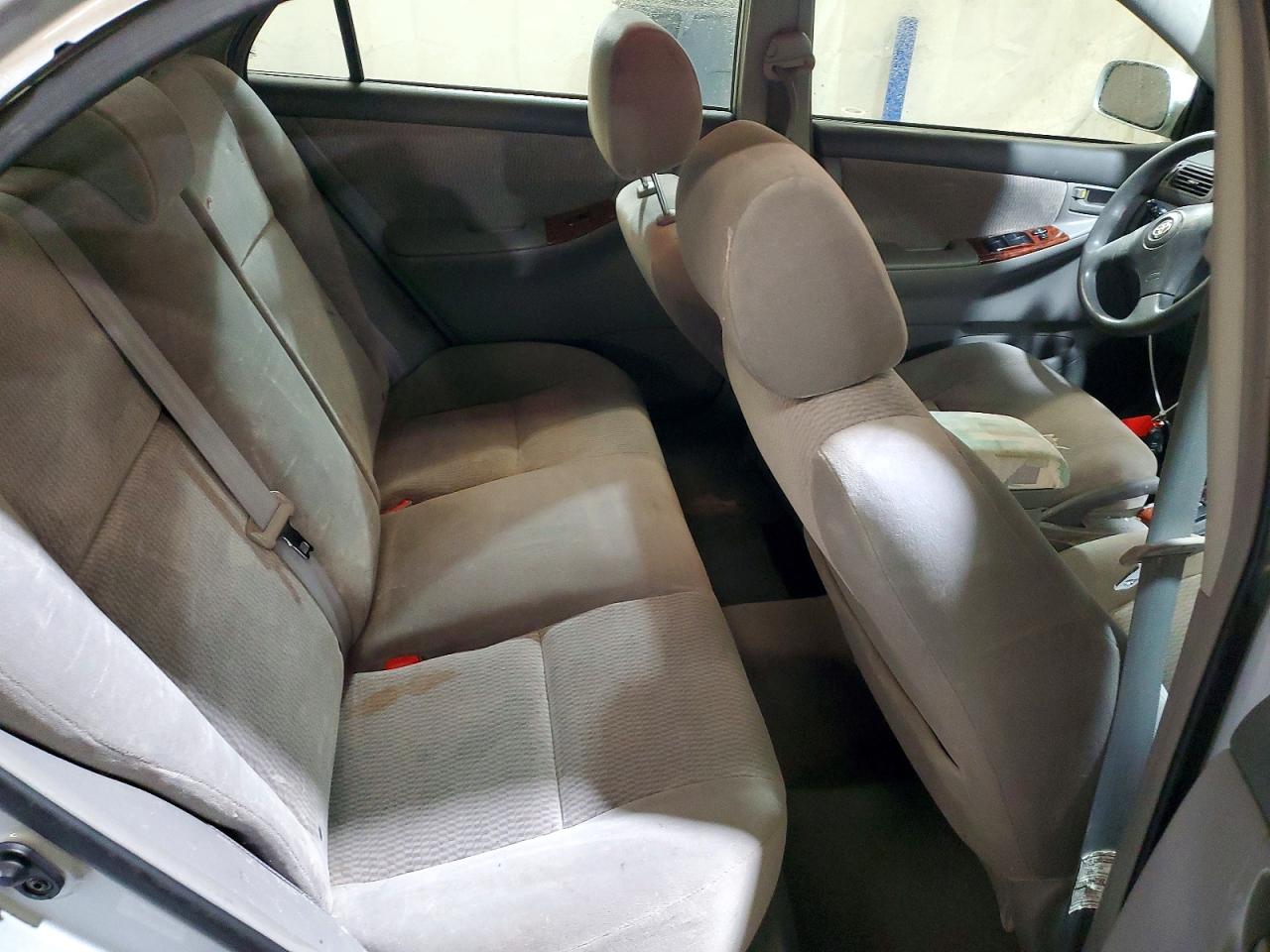 2005 TOYOTA COROLLA CE photo 10