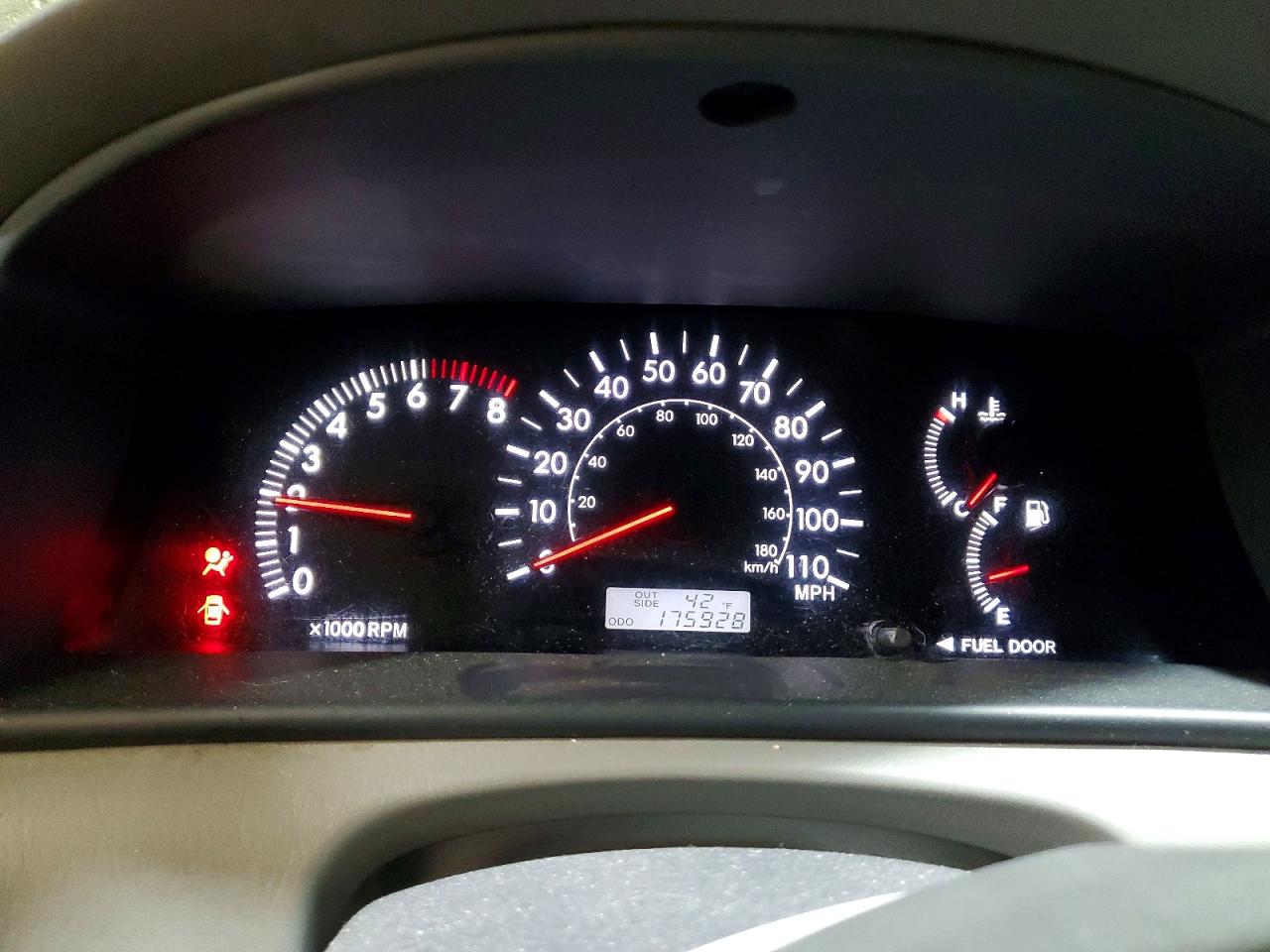 2005 TOYOTA COROLLA CE photo 9