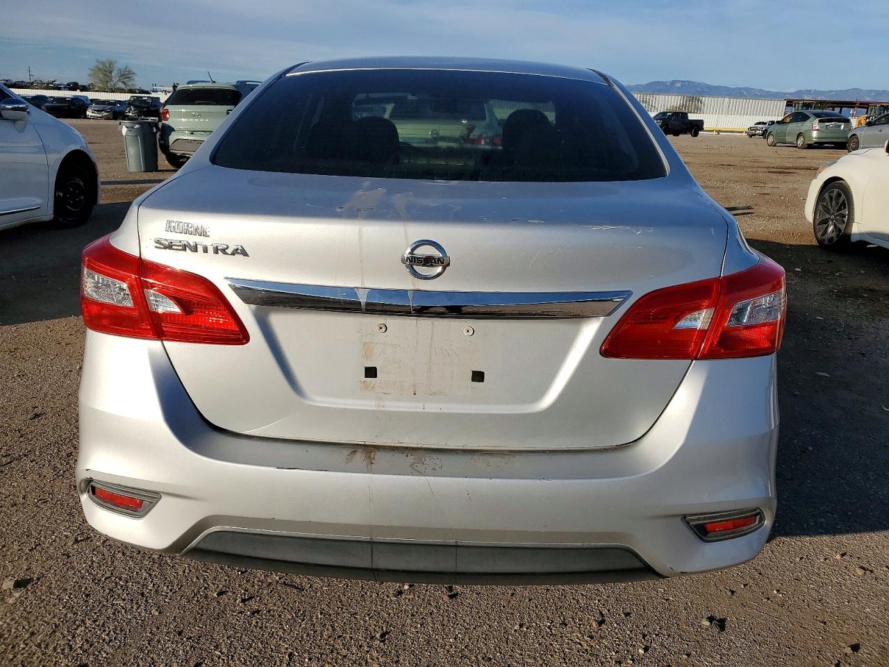 2017 NISSAN SENTRA S photo 6