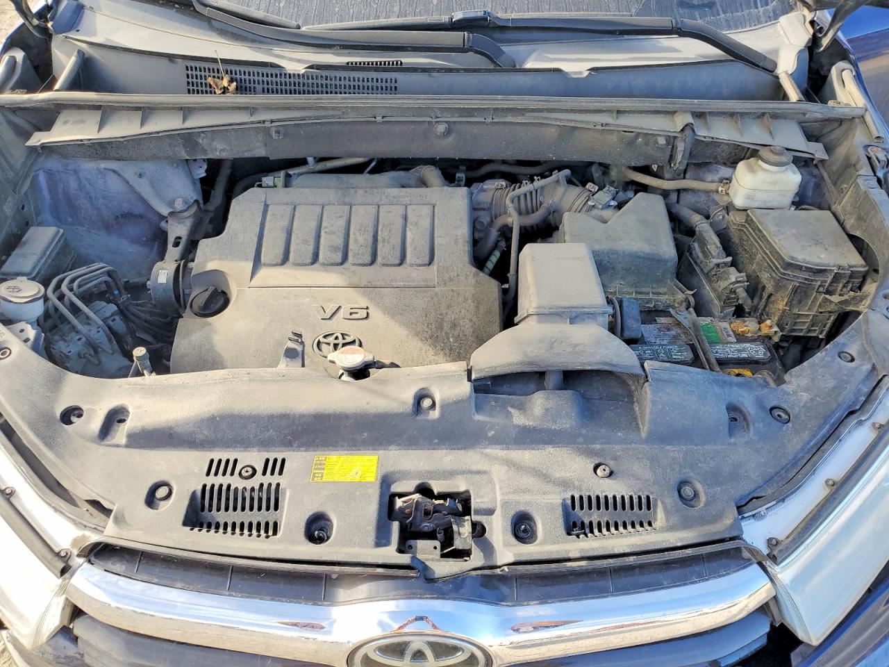 2016 TOYOTA HIGHLANDER LIMITED photo 12