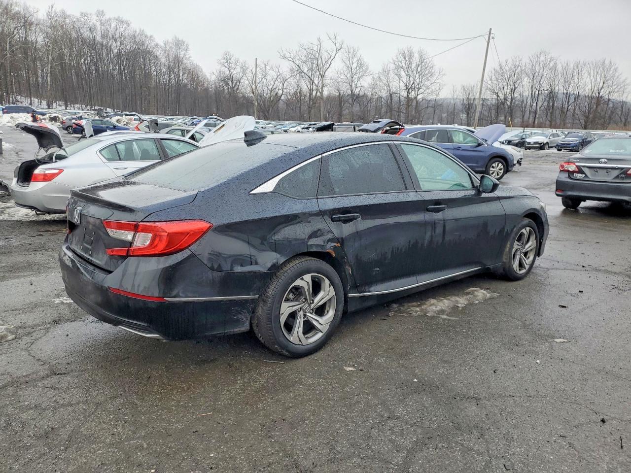 2018 HONDA ACCORD EX photo 3