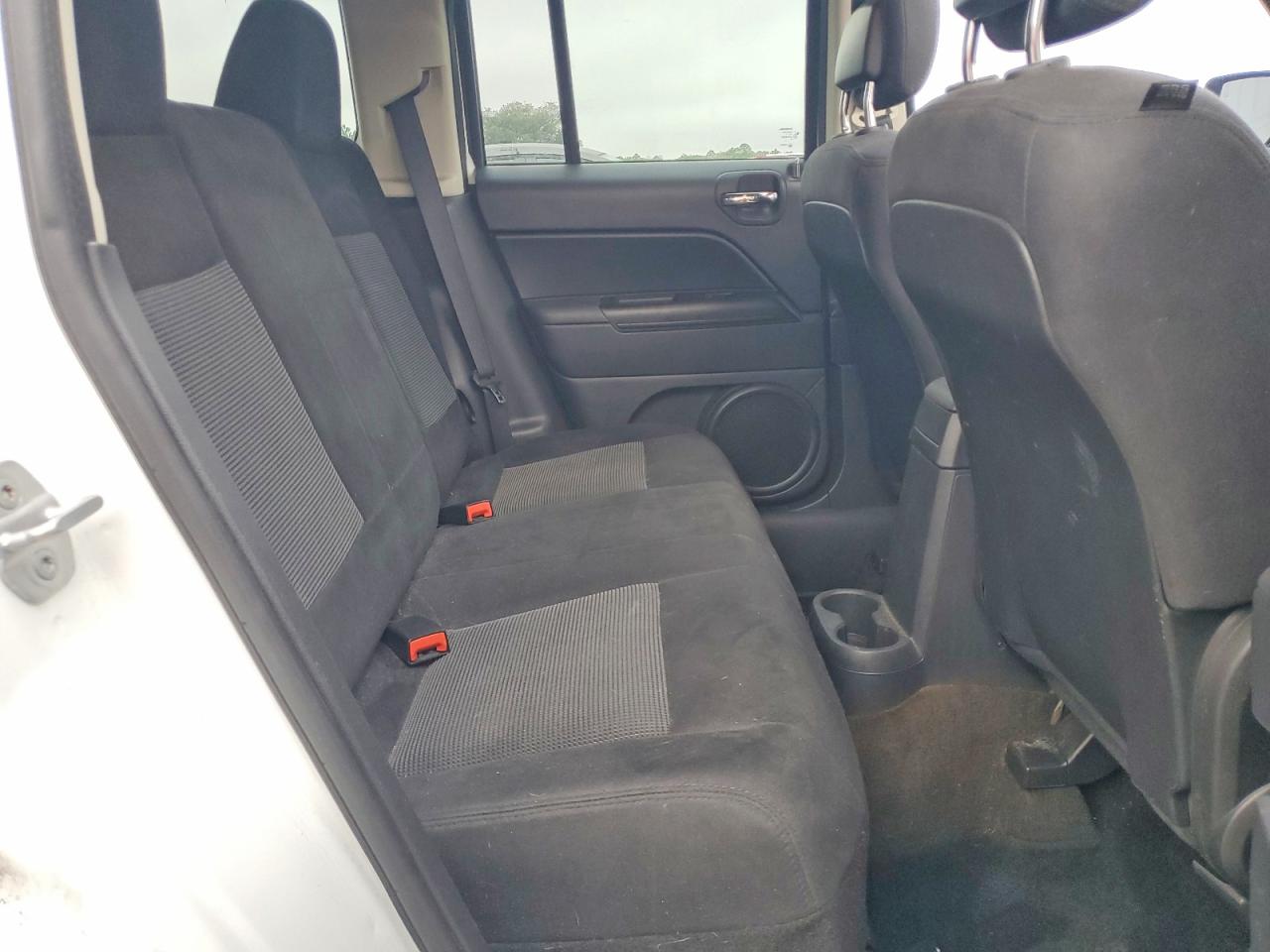 2014 JEEP PATRIOT LATITUDE photo 10
