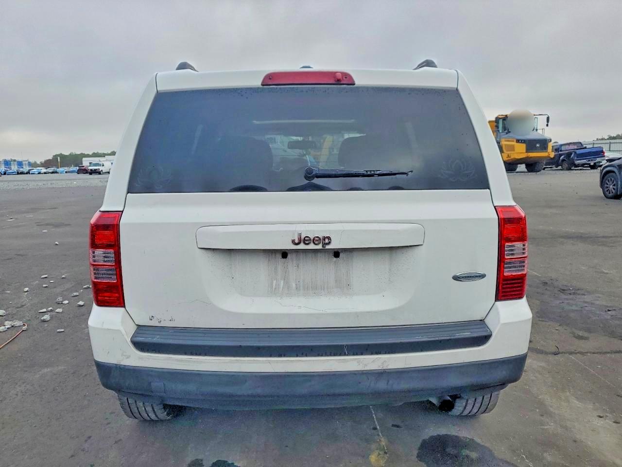 2014 JEEP PATRIOT LATITUDE photo 6