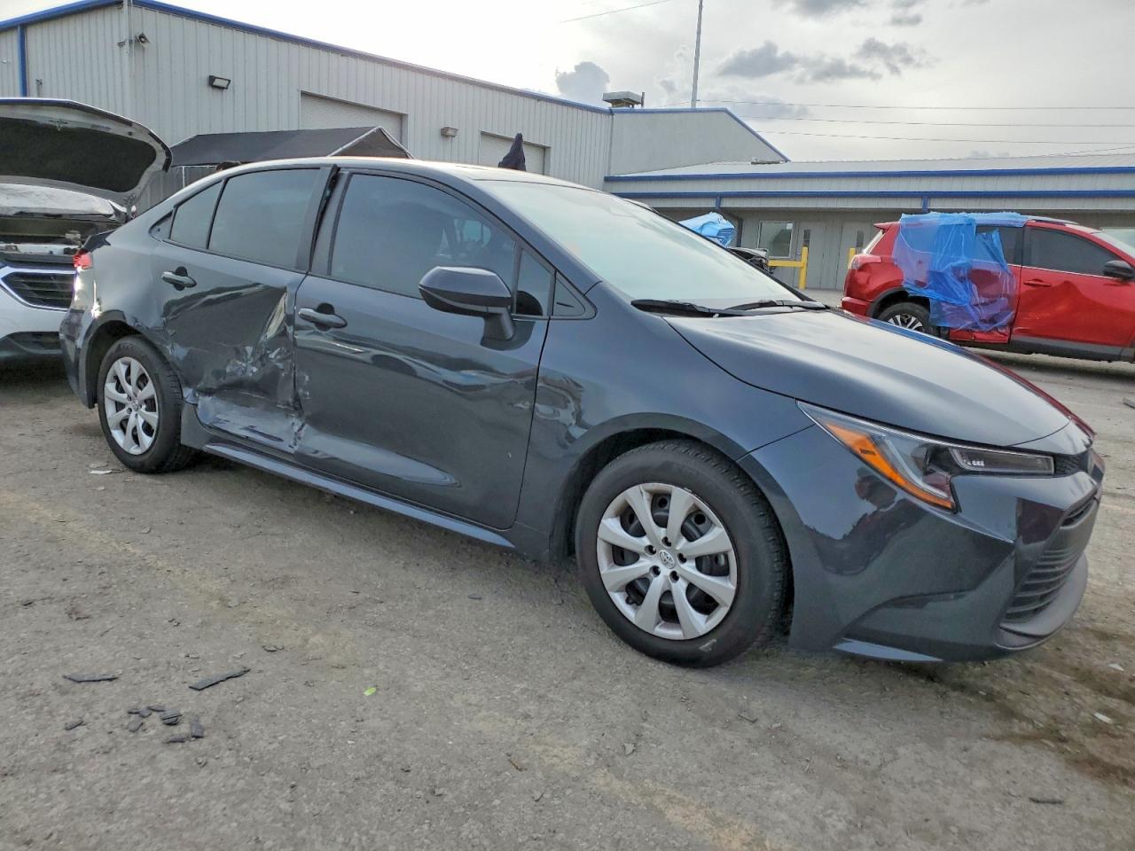 2023 TOYOTA COROLLA LE photo 4