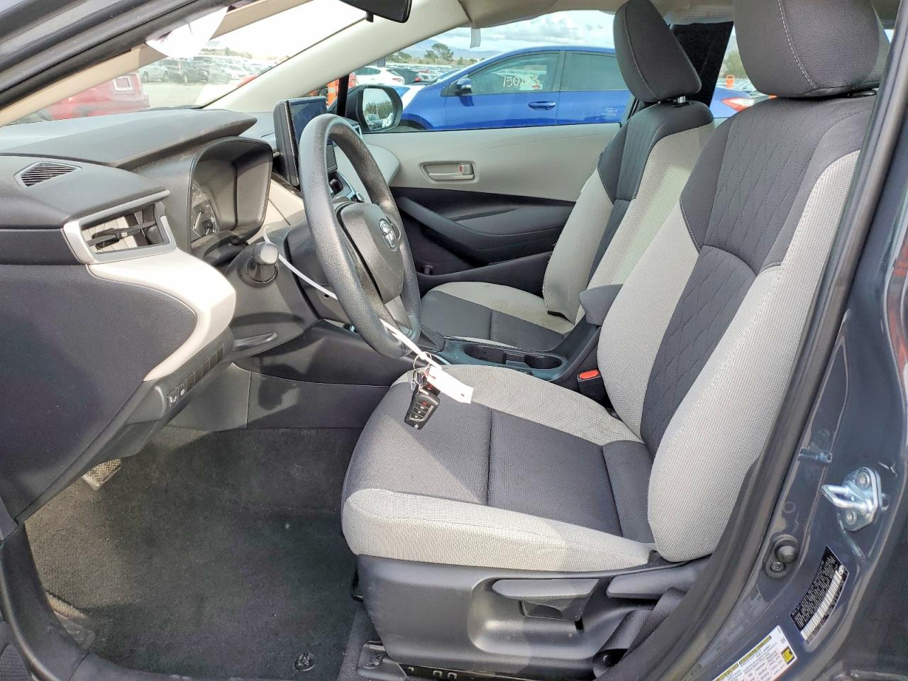 2023 TOYOTA COROLLA LE photo 7