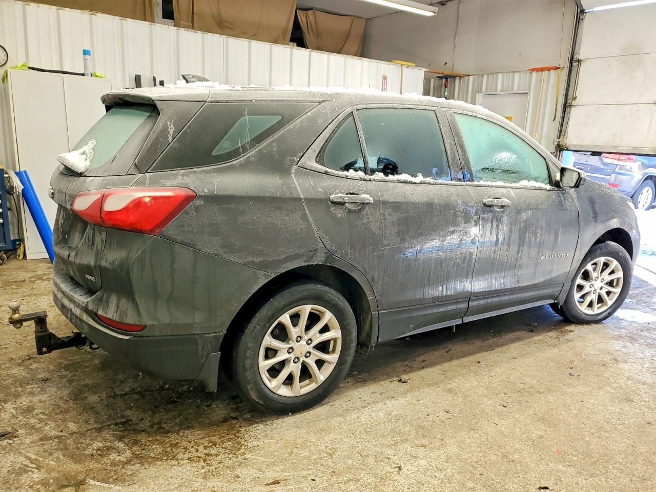 2018 CHEVROLET EQUINOX LS photo 3