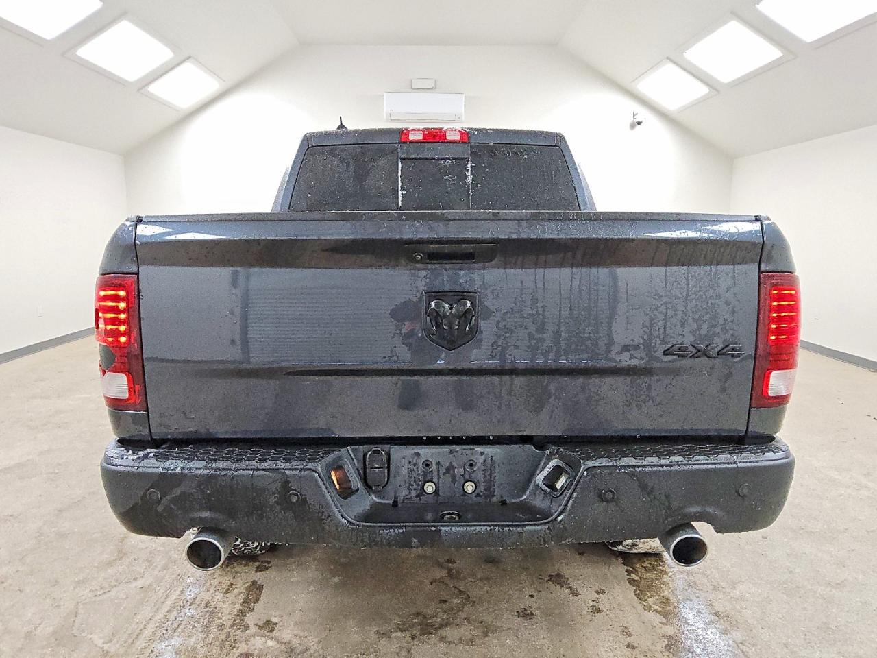 2019 RAM 1500 CLASSIC SLT photo 6