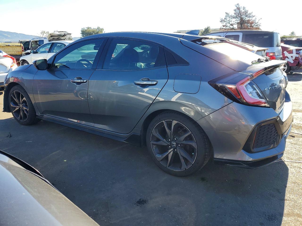 2017 HONDA CIVIC SPORT TOURING photo 2