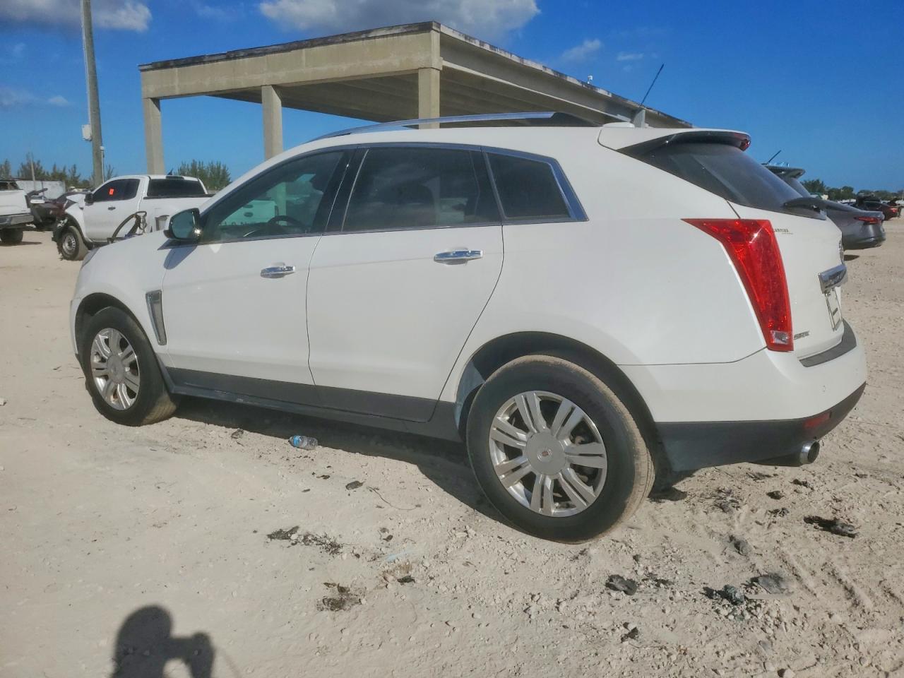 2016 CADILLAC SRX LUXURY COLLECTION photo 2
