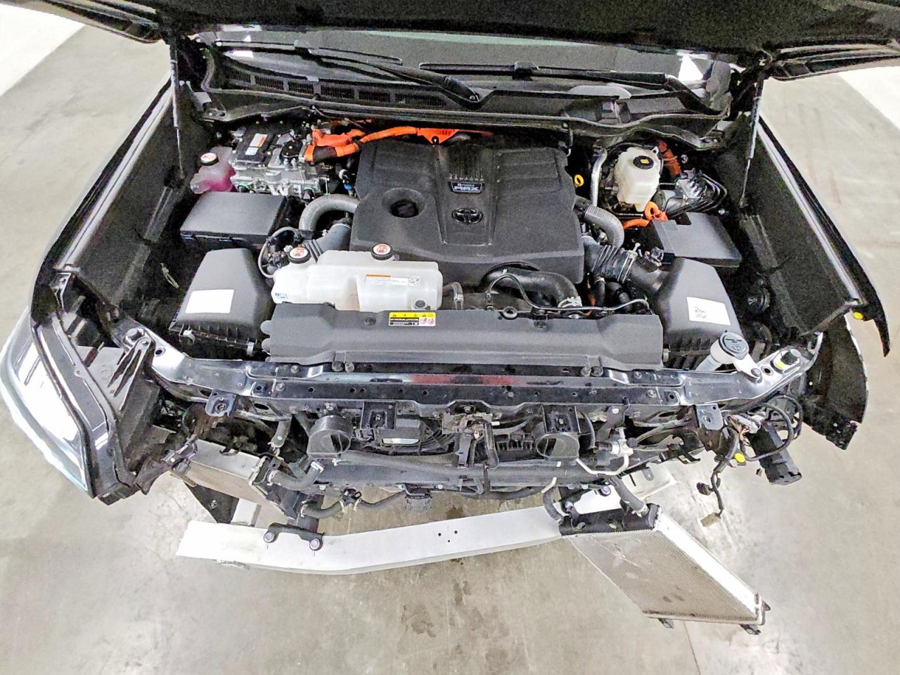 2024 TOYOTA TUNDRA CREWMAX LIMITED photo 11