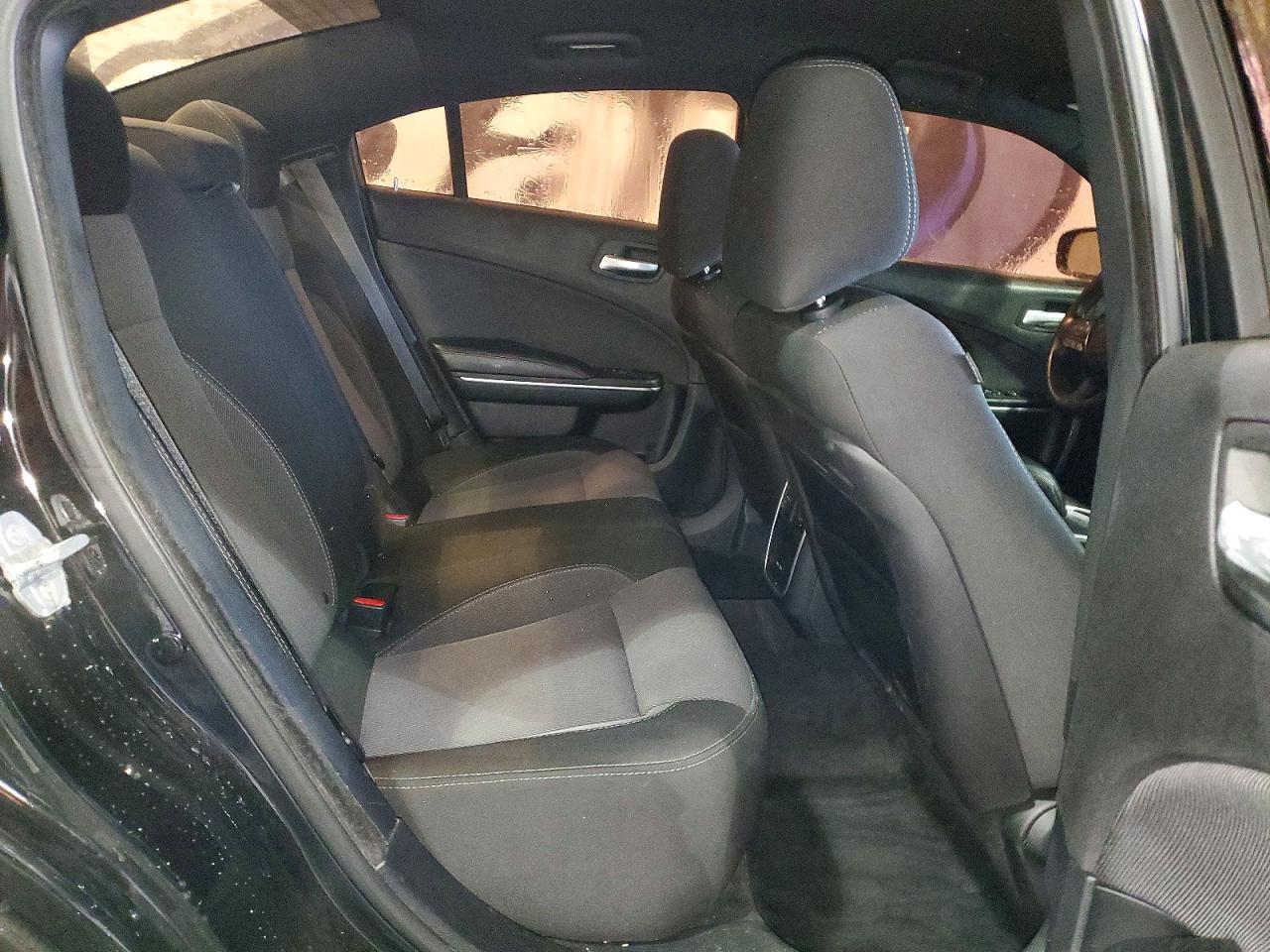 2015 DODGE CHARGER SE photo 10