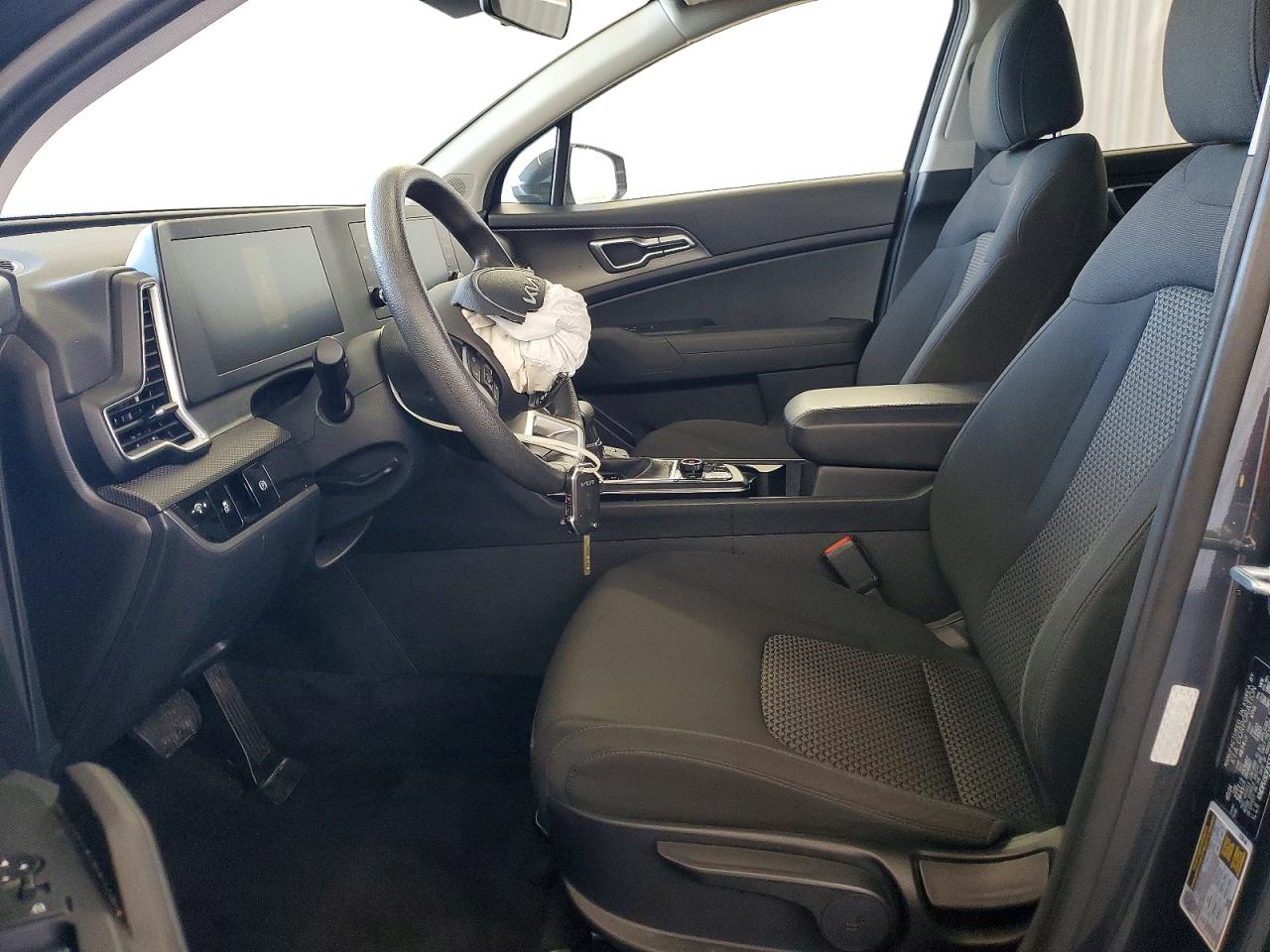 2025 KIA SPORTAGE LX photo 7