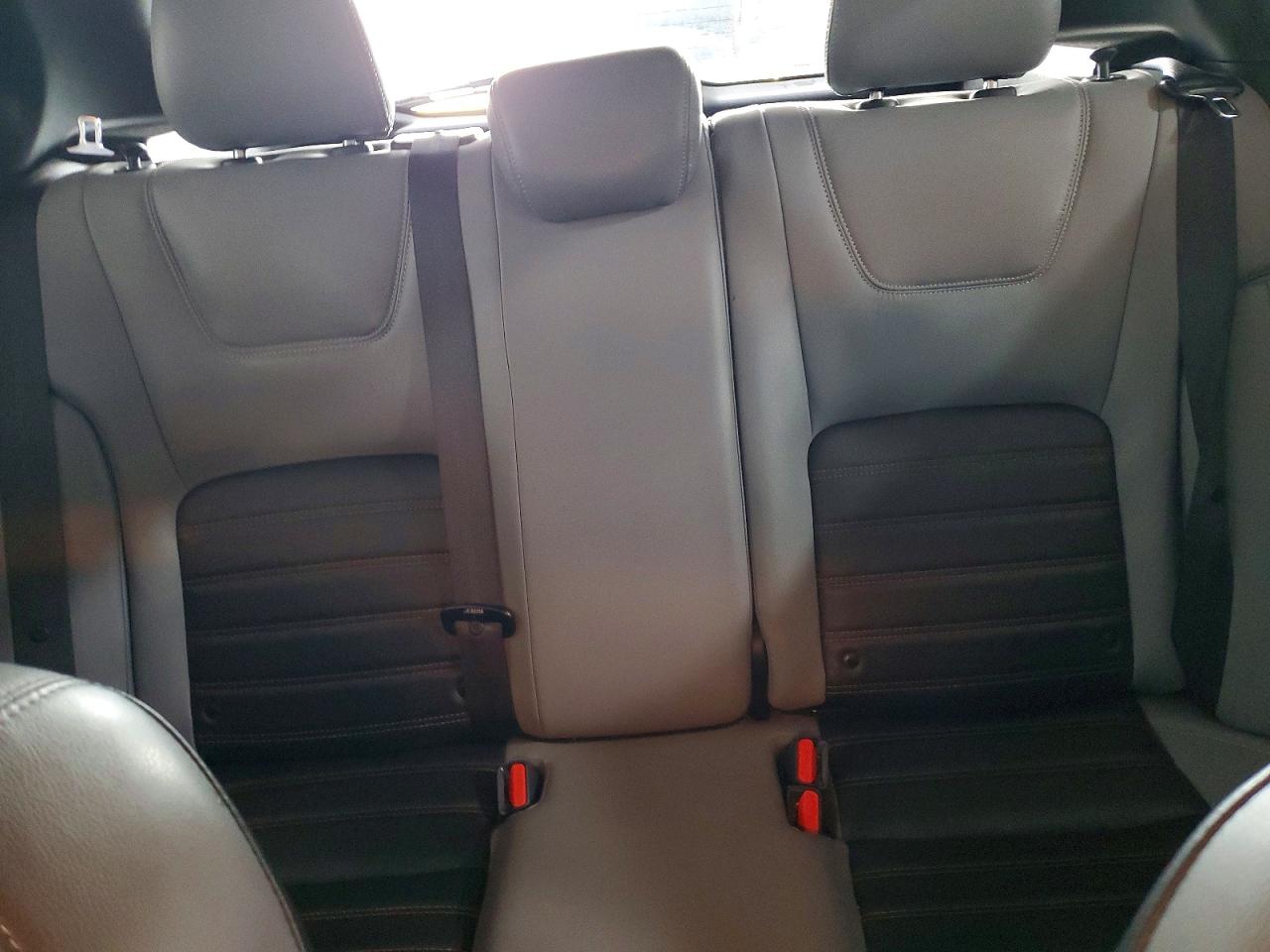 2021 NISSAN KICKS SR photo 10