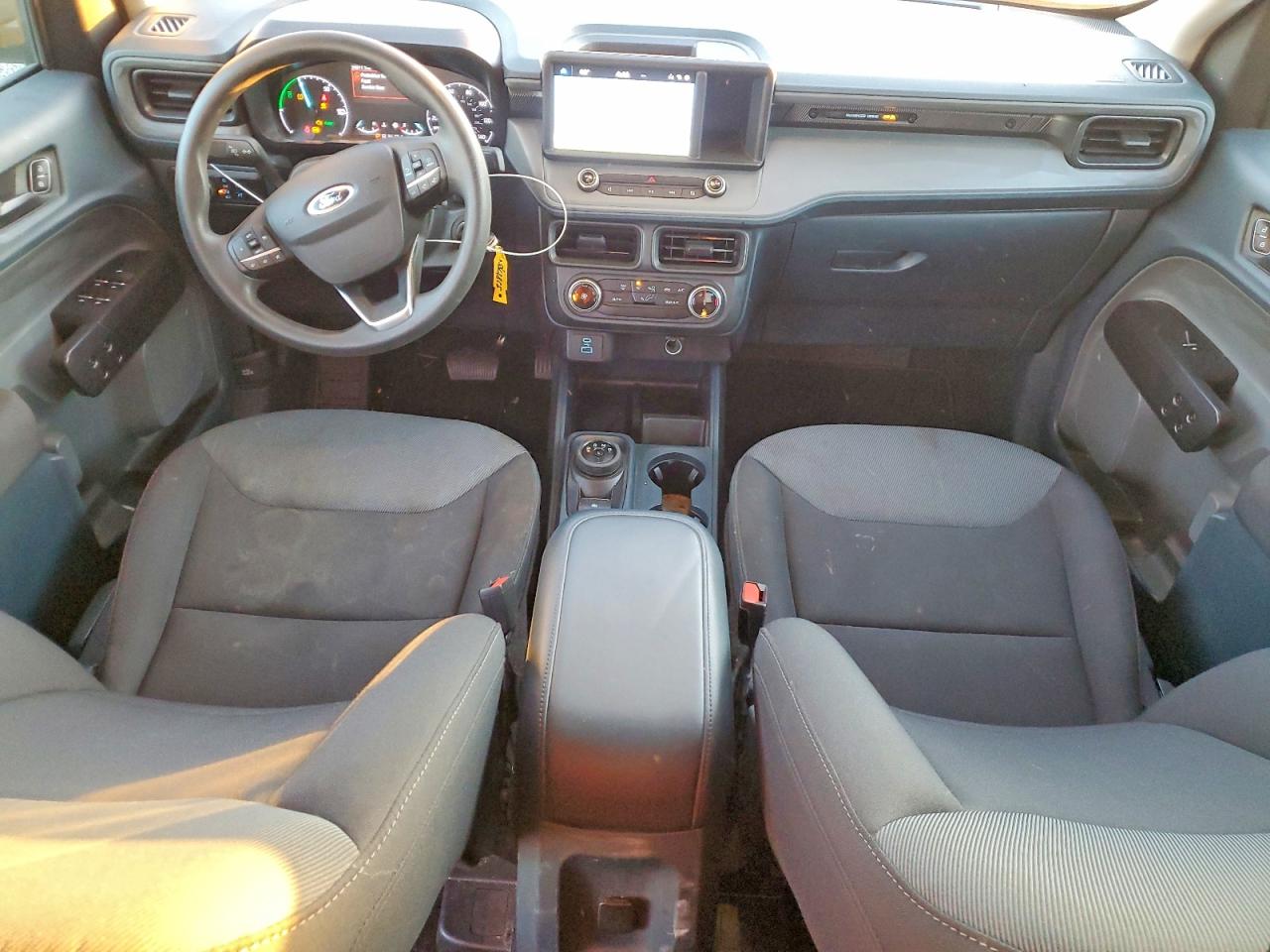 2024 FORD MAVERICK XL photo 8
