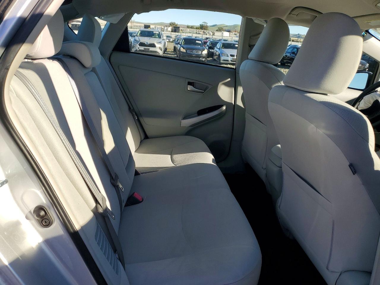 2013 TOYOTA PRIUS photo 10