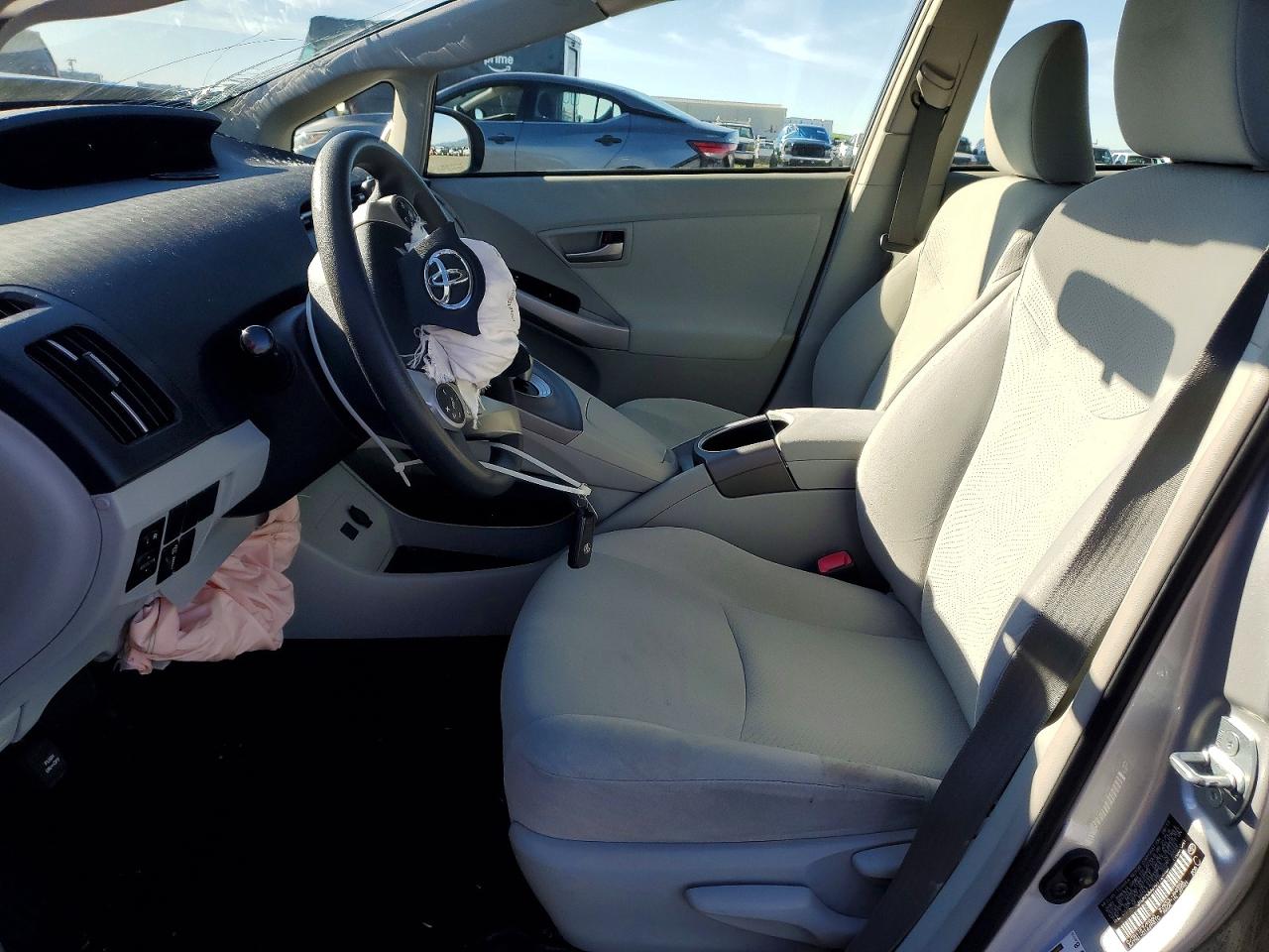 2013 TOYOTA PRIUS photo 7