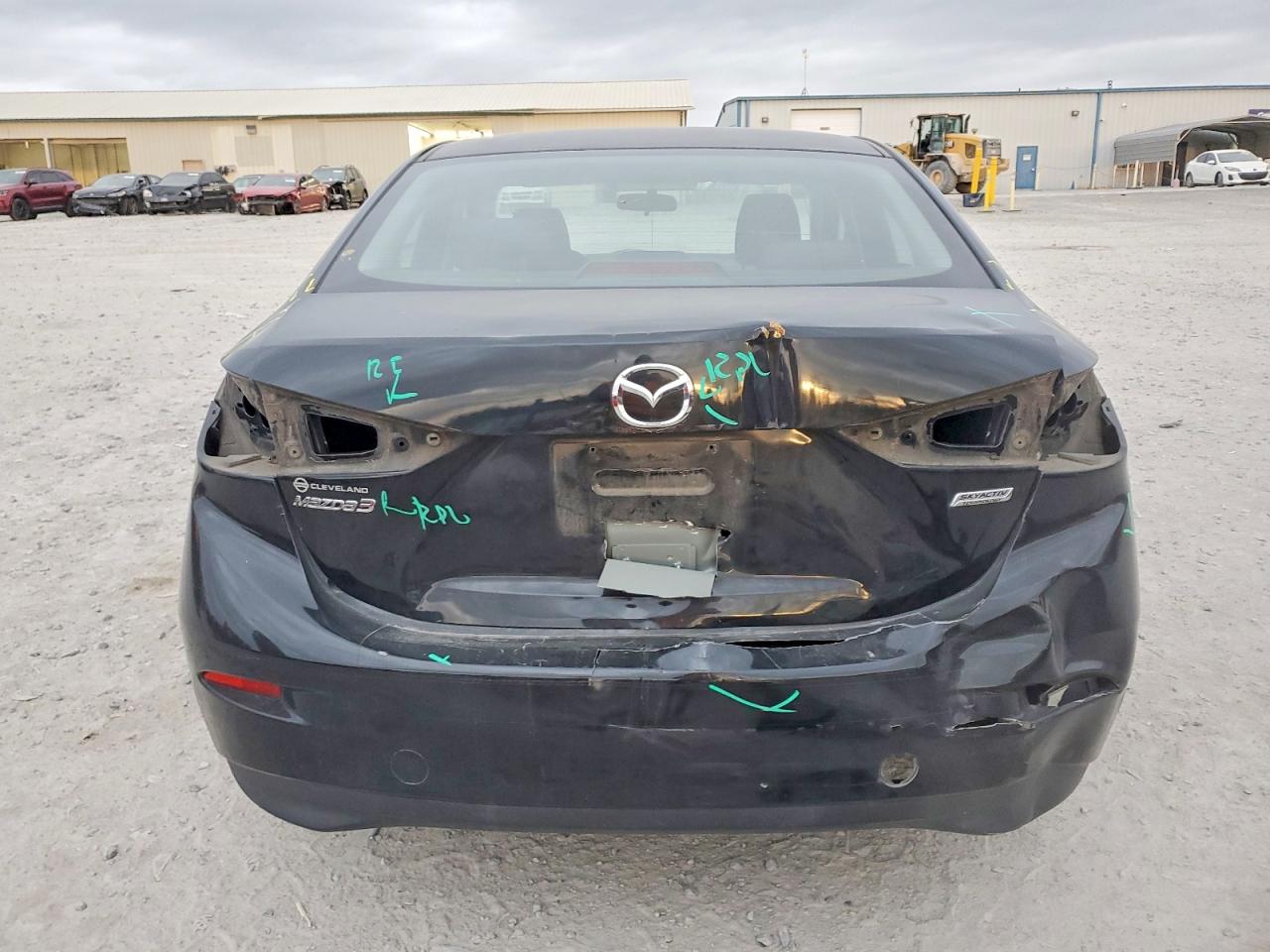 2014 MAZDA 3 SV photo 6