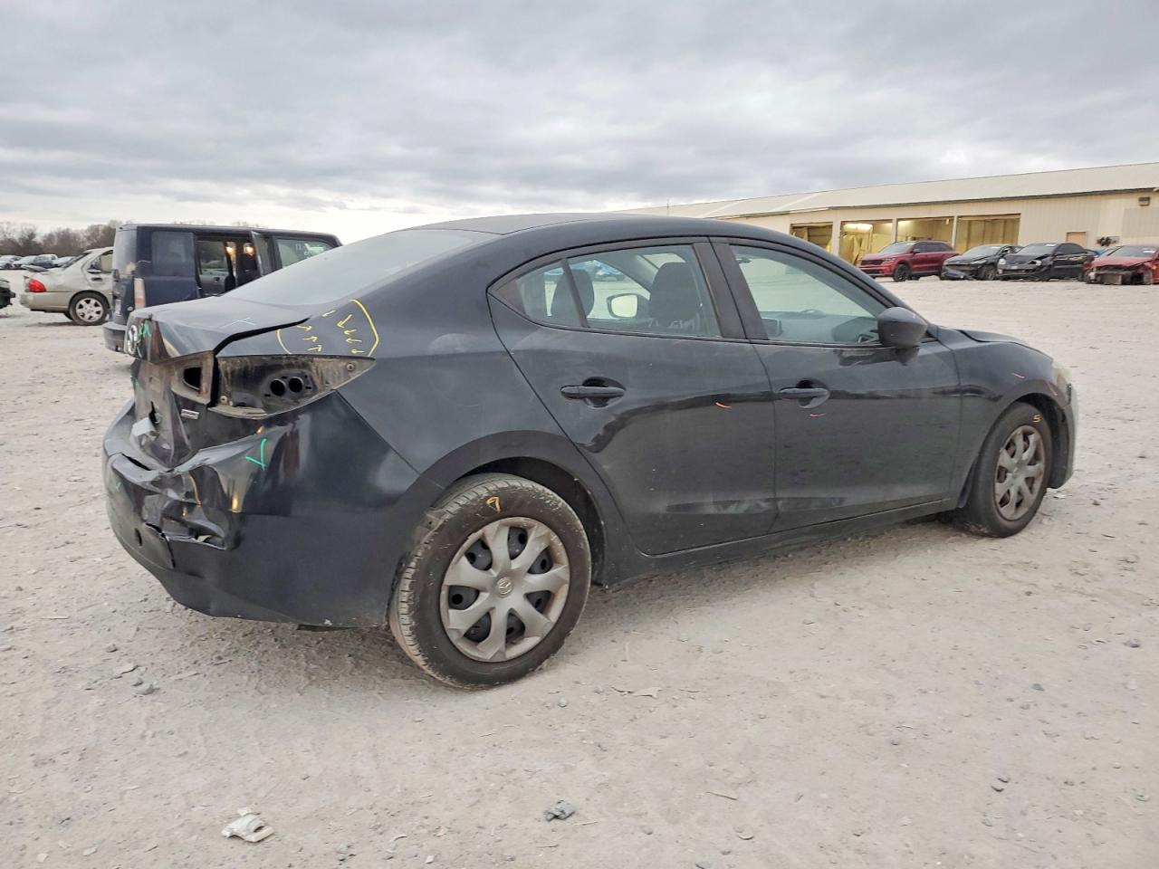 2014 MAZDA 3 SV photo 3