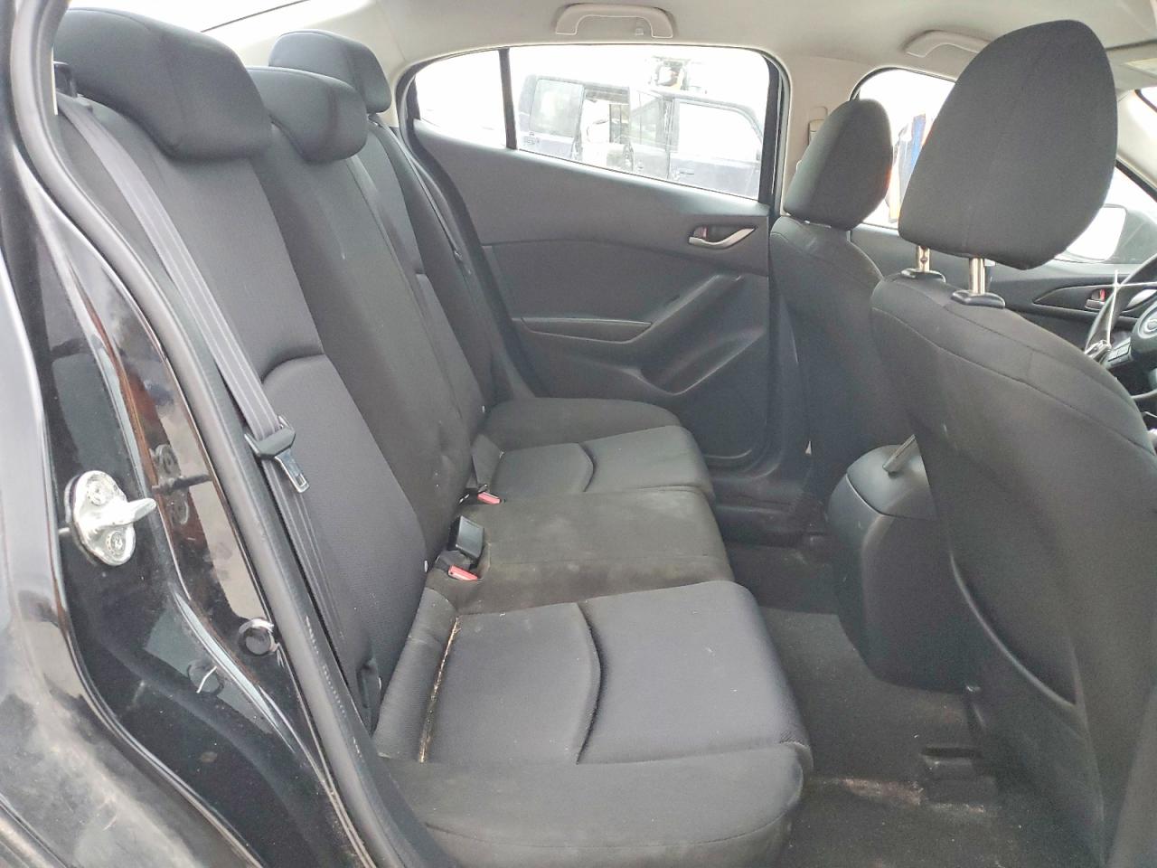 2014 MAZDA 3 SV photo 10