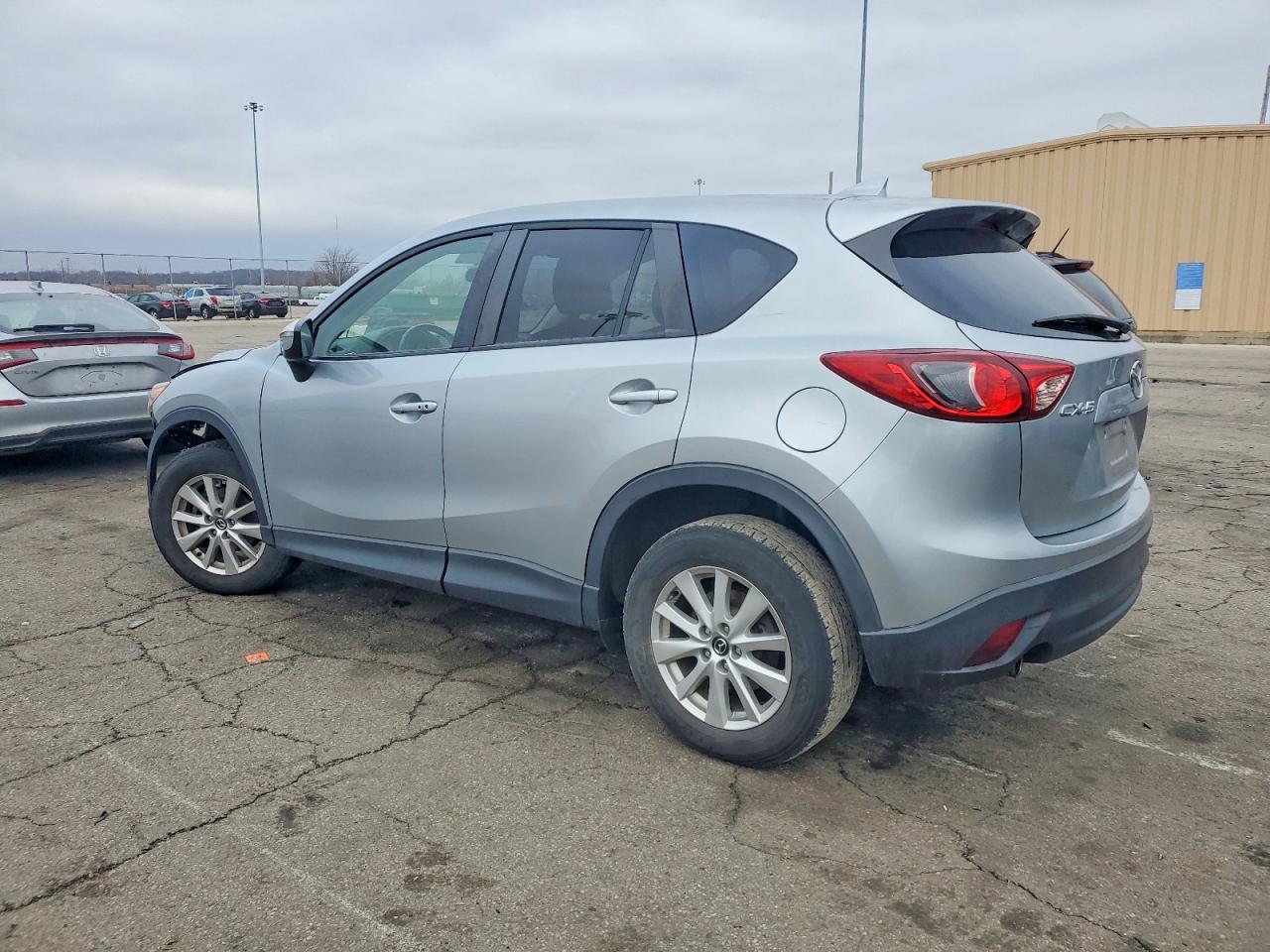 2016 MAZDA CX-5 TOURING photo 2