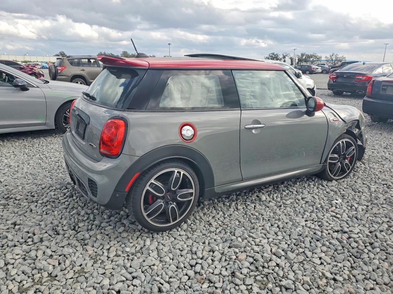 2016 MINI COOPER JOHN COOPER WORKS photo 3