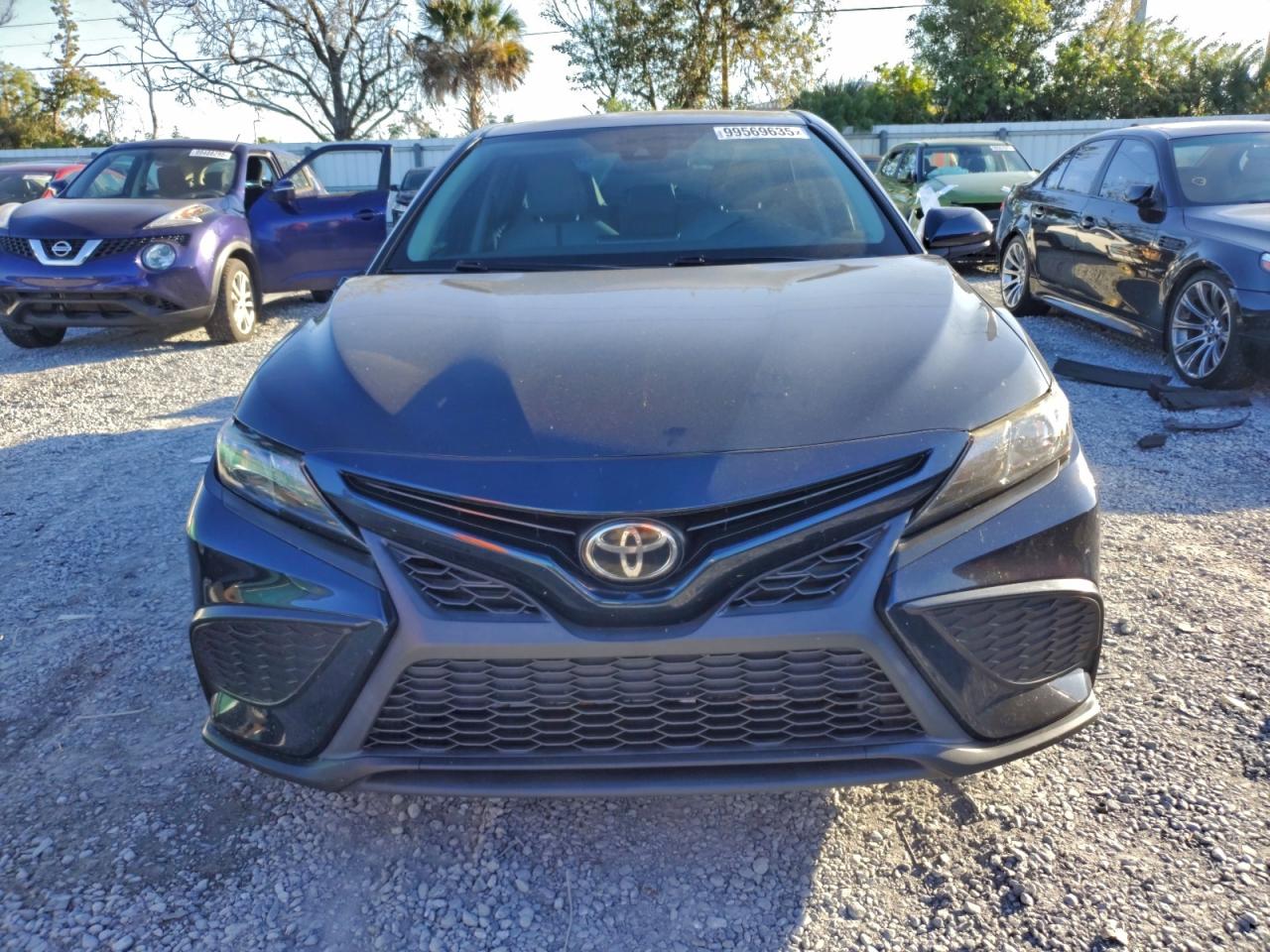 2021 TOYOTA CAMRY SE photo 5