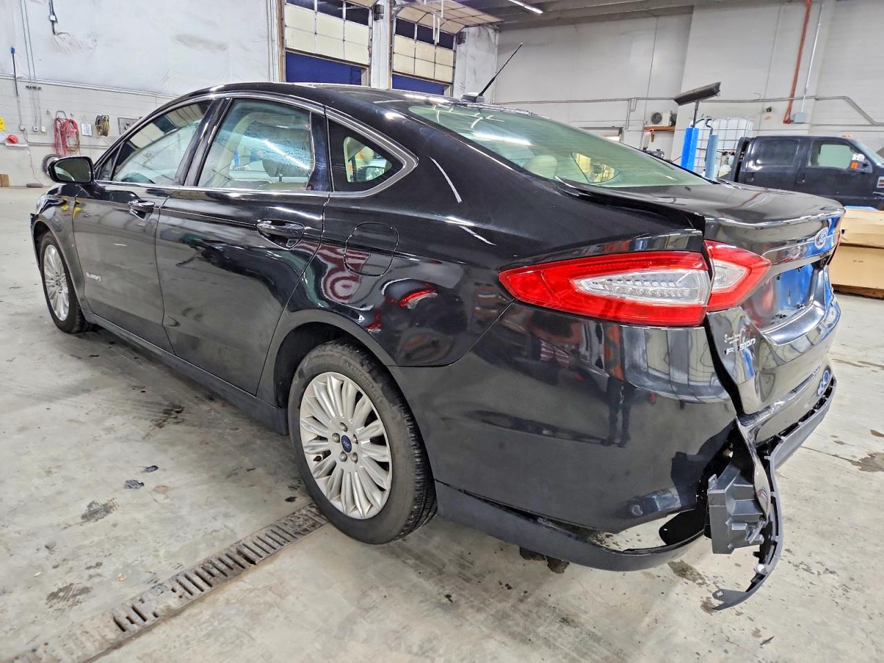 2014 FORD FUSION SE HYBRID photo 2